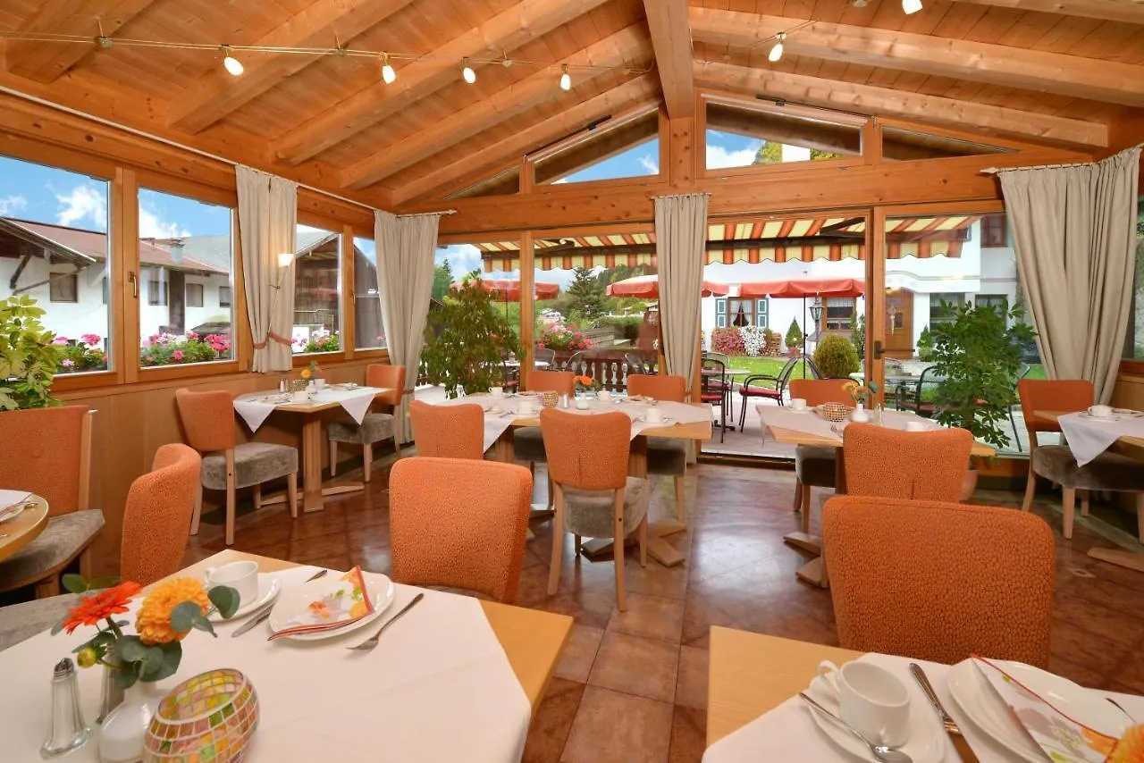Hotel Edelweiss Reit im Winkl 3*,